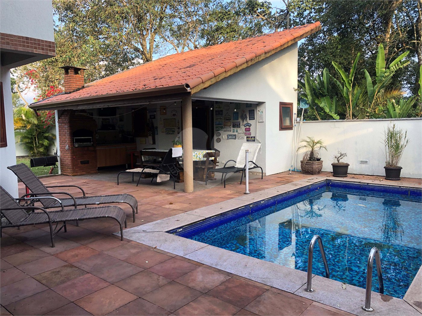 Casa à venda com 3 quartos, sendo 2 suítes,  no condomínio Aruã, Mogi das Cruzes - SP