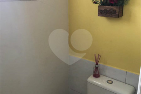 Sobrado à venda com 3 quartos, sendo 1 suíte, em Jardim América, Bragança Paulista, SP