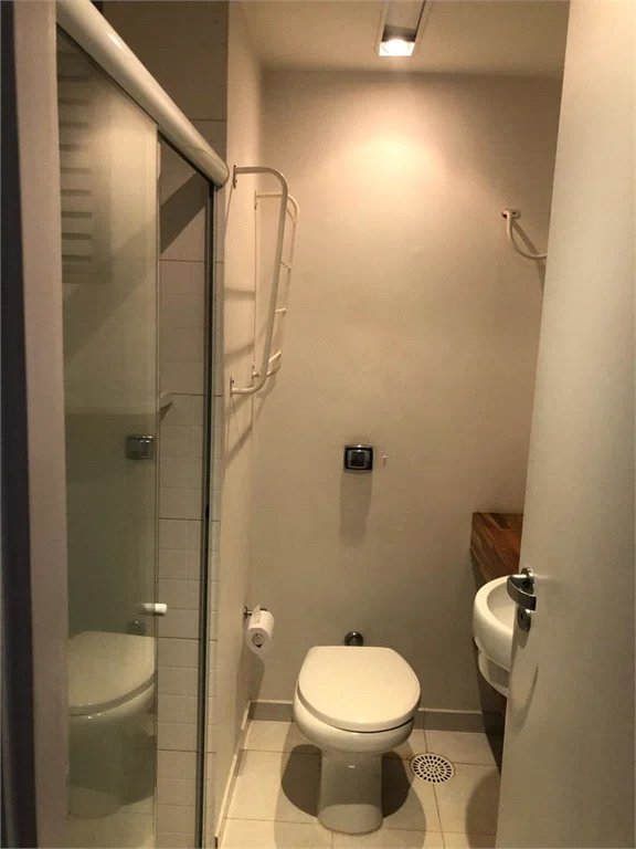 Sala à venda em Vila Suzana, São Paulo, SP