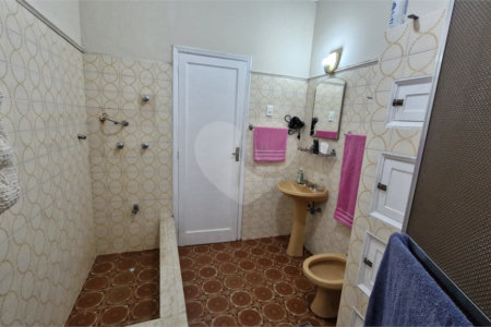 Casa à venda com 4 quartos em Grajaú, Rio de Janeiro, RJ