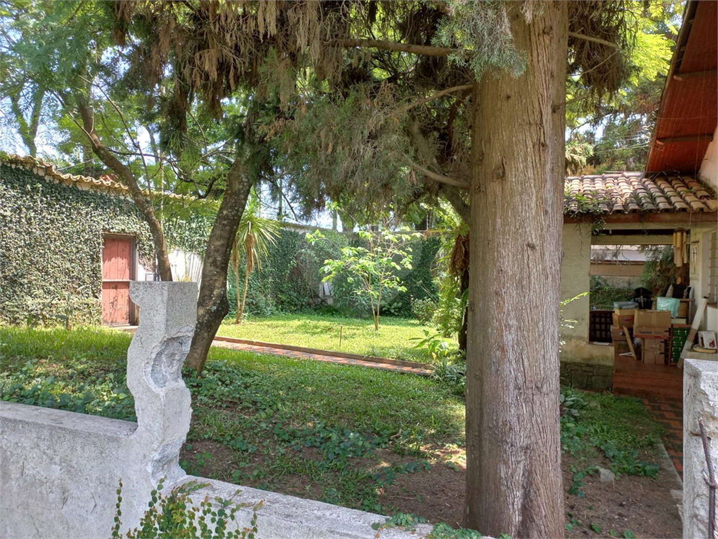 Terreno à venda com 2 quartos, sendo 1 suíte, em Jardim Floresta, São Paulo, SP