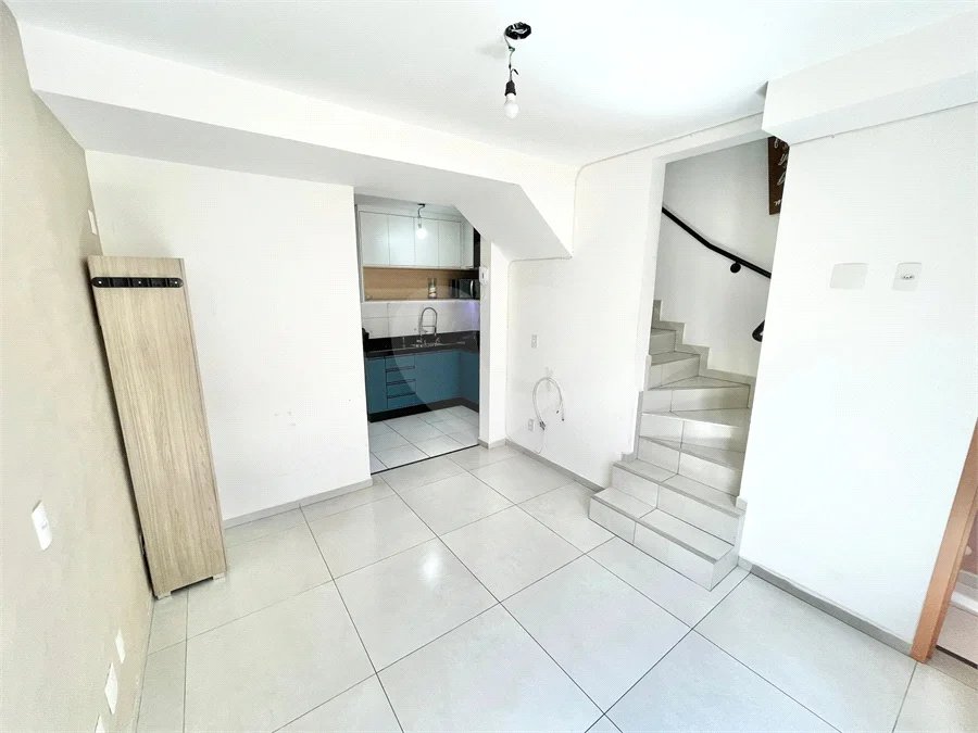 Casa à venda com 2 suítes no condomínio Residêncial Antuérpia, São Paulo - SP