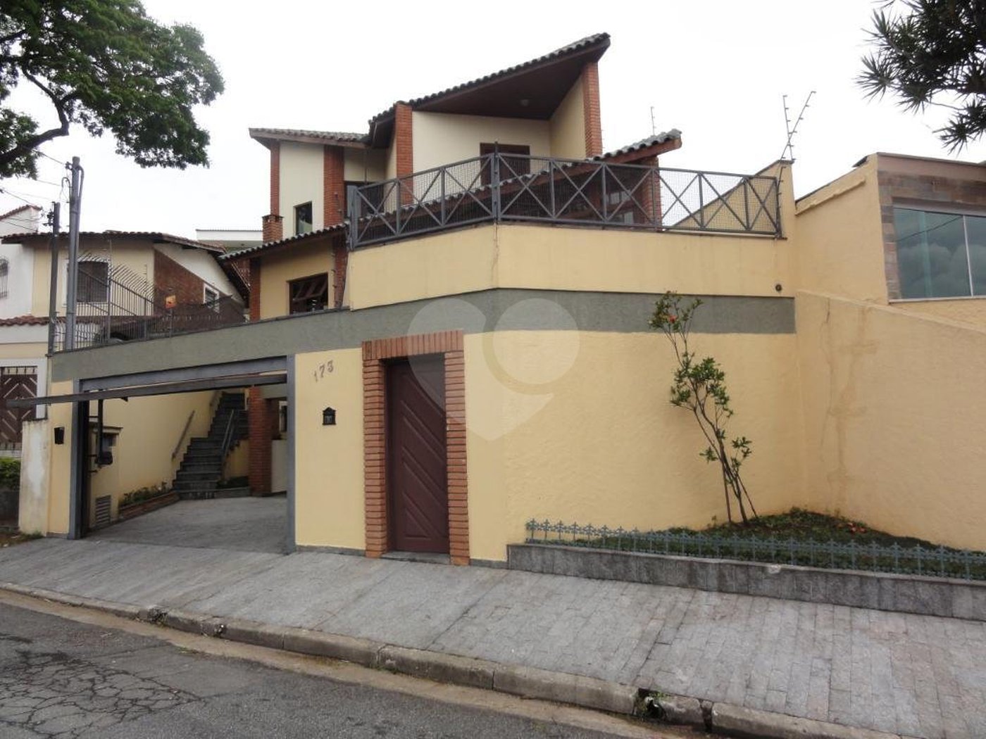 Sobrado à venda com 3 suítes em Palmas do Tremembé, São Paulo, SP