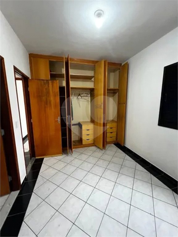 Apartamento à venda com 3 quartos, sendo 1 suíte, em Parque Residencial Aquarius, São José dos Campos, SP