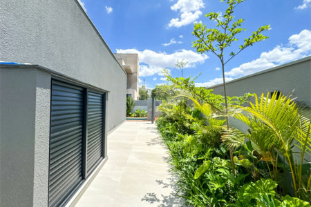 Casa à venda com 3 suítes no condomínio Villa dos Pinheiros, Indaiatuba - SP