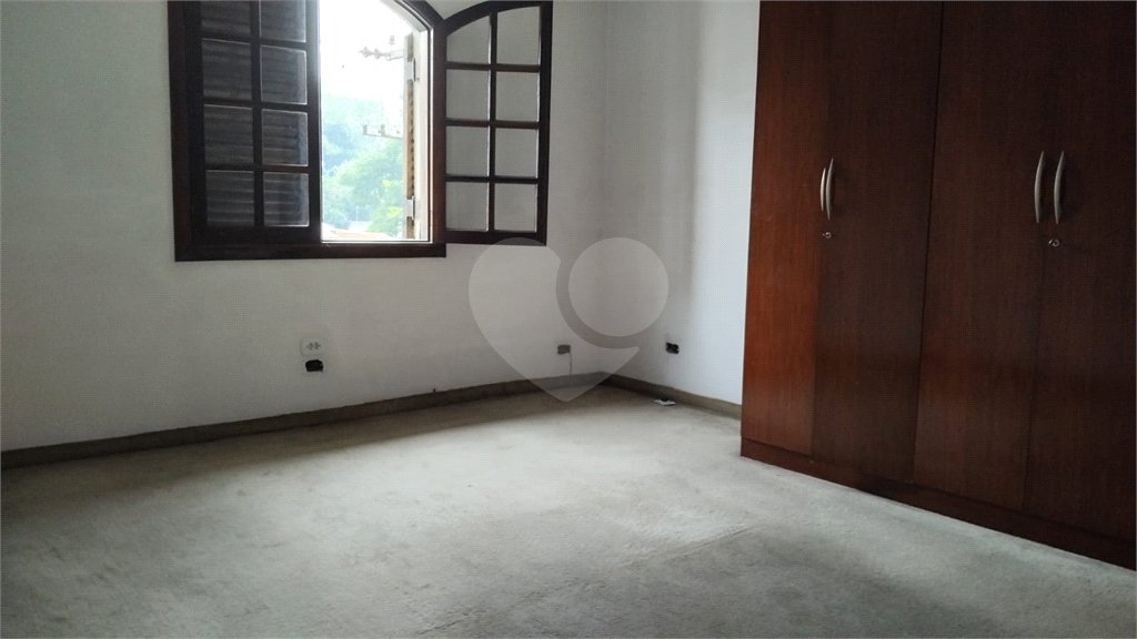Sobrado à venda com 3 quartos em Jardim Odete, São Paulo, SP