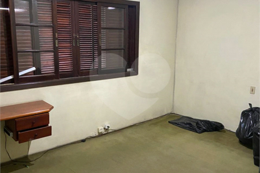Sobrado à venda com 3 quartos, sendo 1 suíte,  em Parada Inglesa, São Paulo, SP