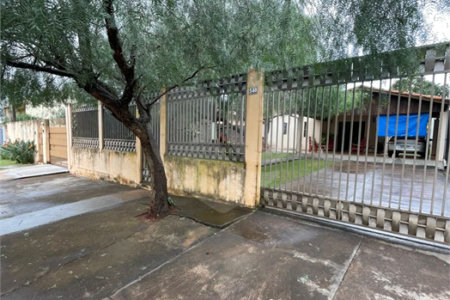 Casa à venda com 2 quartos, sendo 1 suíte, em Bosque de Ponta Porã, Ponta Porã, MS