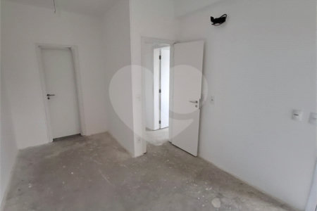Apartamento à venda com 2 suítes em Vila Homero, Indaiatuba, SP