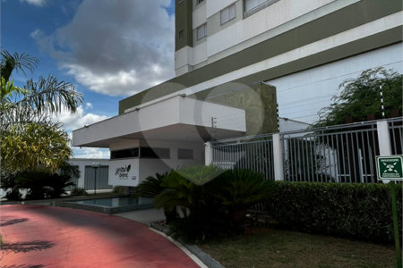 Apartamento à venda com 3 quartos, sendo 2 suítes, em Cidade Alta, Cuiabá, MT