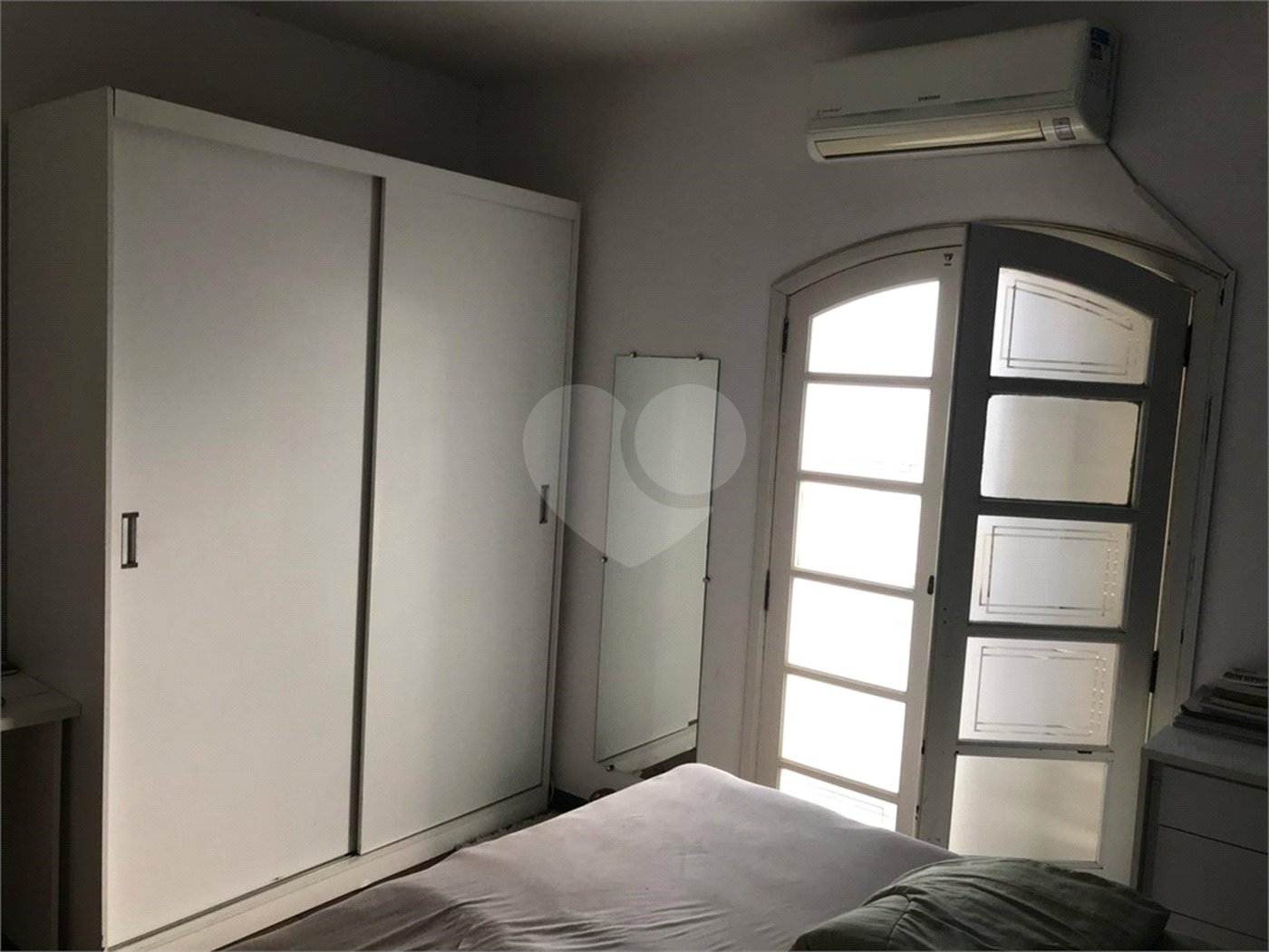 Casa à venda com 4 quartos, sendo 2 suítes,  em Jardim Armênia, Mogi das Cruzes, SP
