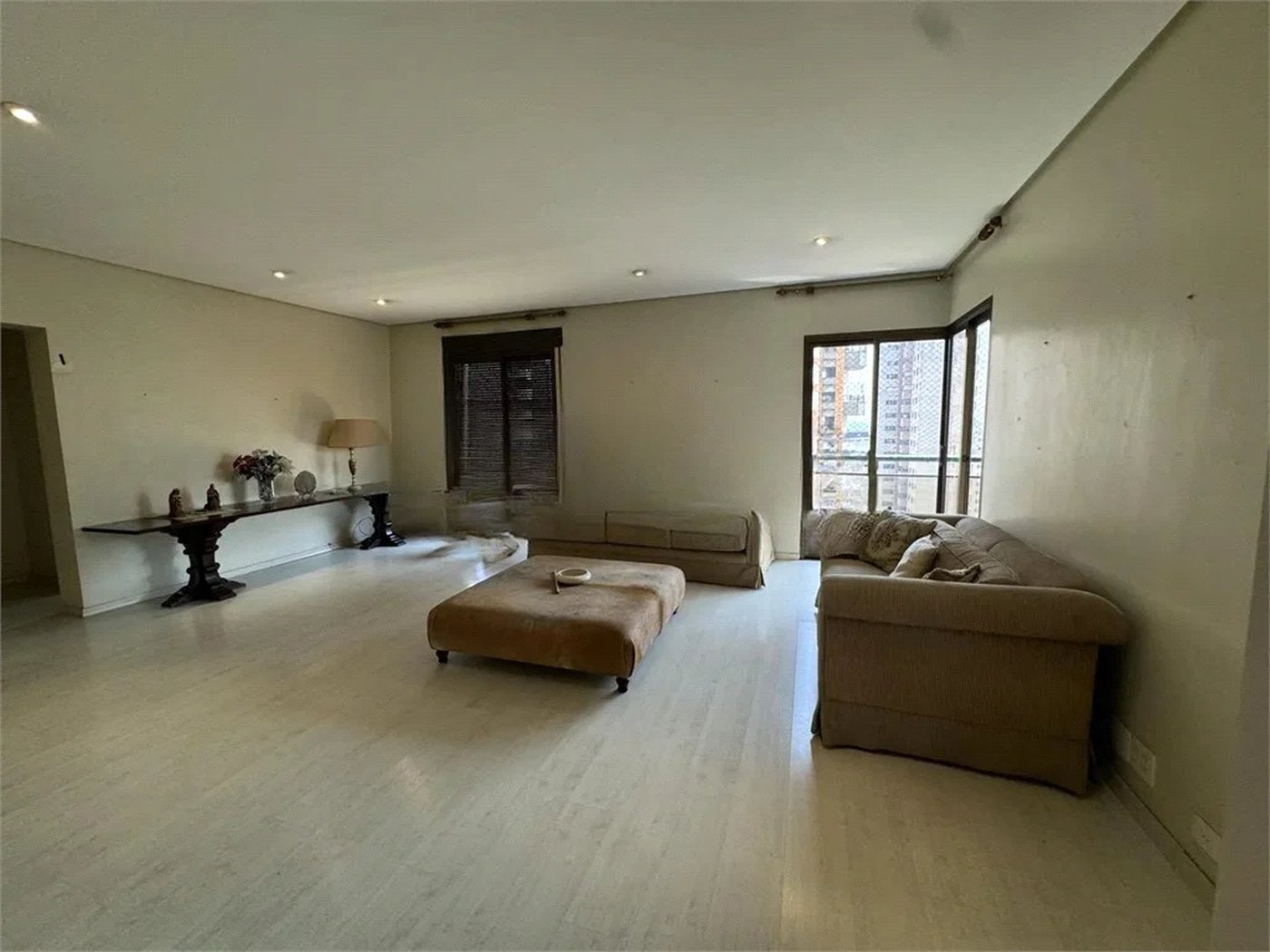 Apartamento à venda com 4 quartos, sendo 2 suítes, em Vila Suzana, São Paulo, SP