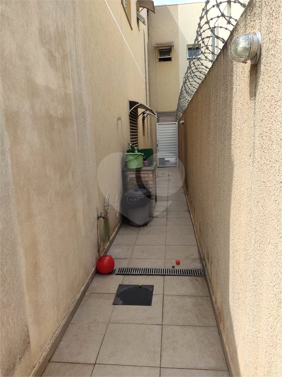 Casa à venda com 3 quartos, sendo 1 suíte,  em Vila Suissa, Mogi das Cruzes, SP