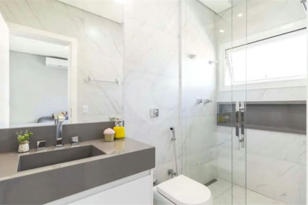 Casa à venda com 4 suítes no condomínio Granville, Atibaia - SP