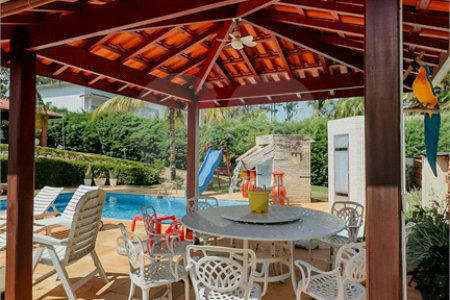 Casa à venda com 4 suítes no condomínio Monte Belo, Salto - SP