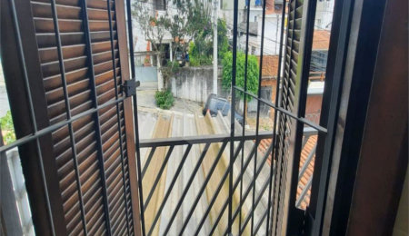 Sobrado à venda com 4 quartos, sendo 1 suíte,  em Vila Marari, São Paulo, SP