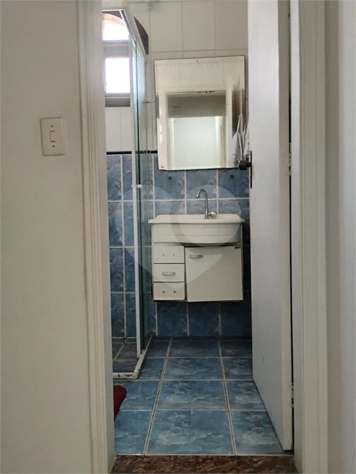 Vende-se sobrado de 3 andares na Vila Santa Catarina
