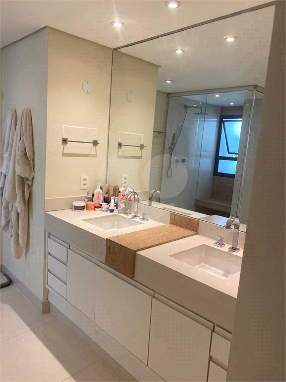 Apartamento à venda com 3 quartos, sendo 2 suítes, em Brooklin Paulista, São Paulo, SP