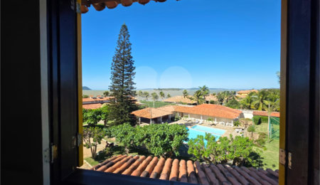 Casa em condomínio à venda com 3 quartos, sendo 2 suítes,  em Praia Rasa, Armação dos Búzios, RJ