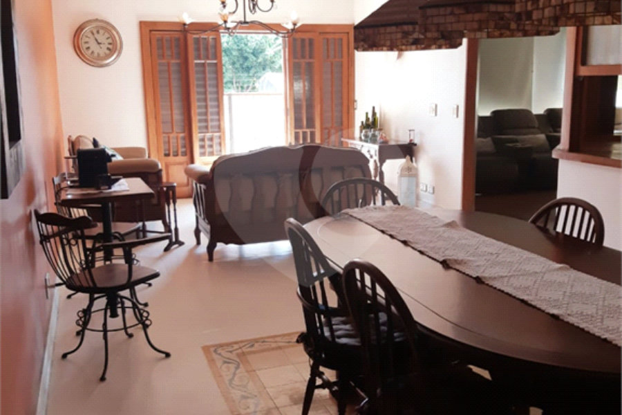 Sobrado à venda com 4 suítes em Vila Guilherme, São Paulo, SP
