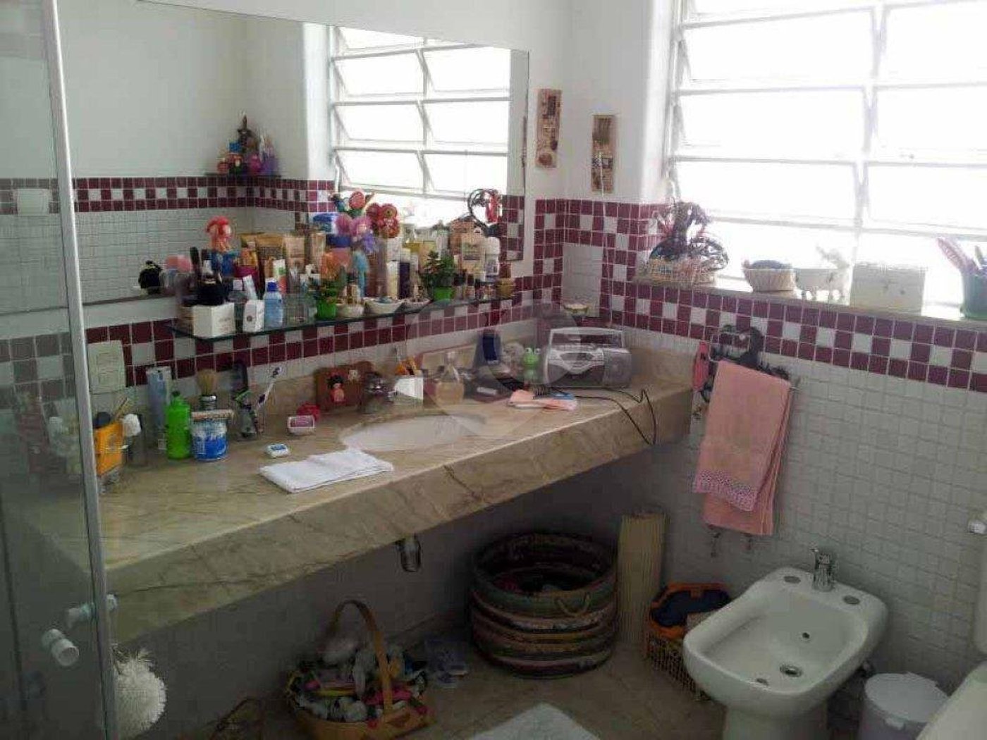 Apartamento à venda com 3 quartos, sendo 1 suíte,  em Bela Vista, São Paulo, SP