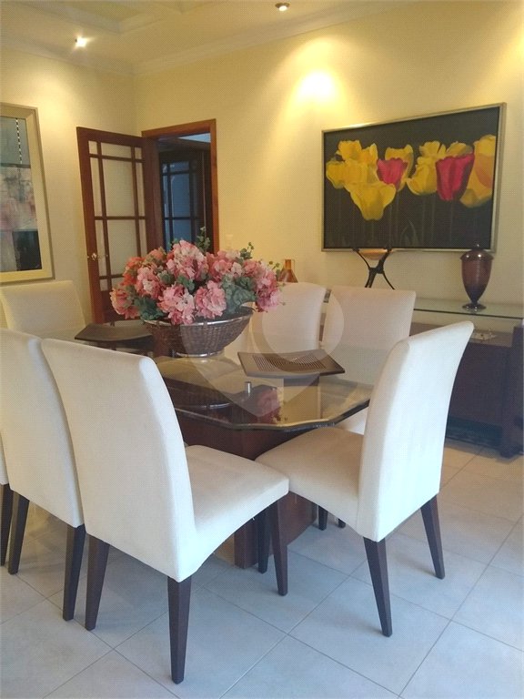 Casa à venda com 4 quartos, sendo 2 suítes, no condomínio Osato, Atibaia - SP