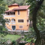 Sobrado à venda com 3 quartos, sendo 2 suítes, em Serra da Cantareira, Mairiporã, SP