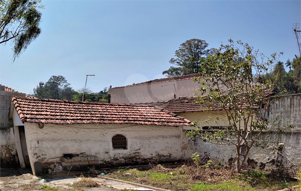 Casa Térrea à venda com 3 quartos em Horto, São Paulo, SP