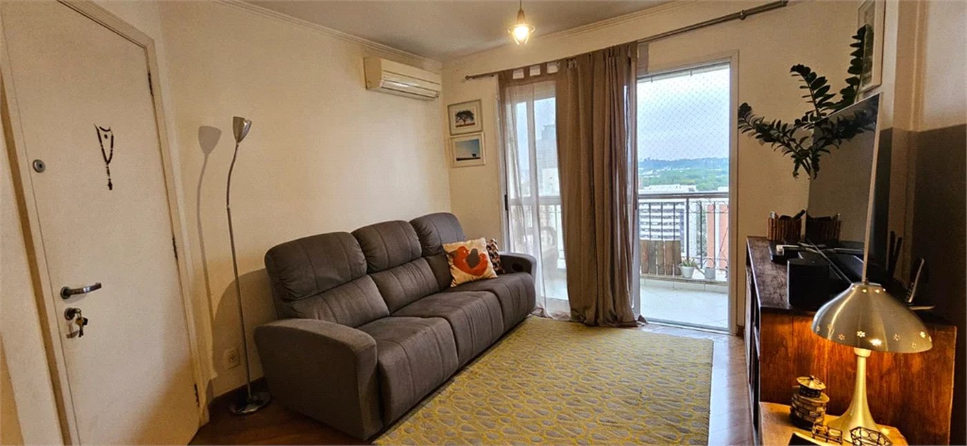 Apartamento à venda com 3 quartos, sendo 2 suítes, em Pinheiros, São Paulo, SP