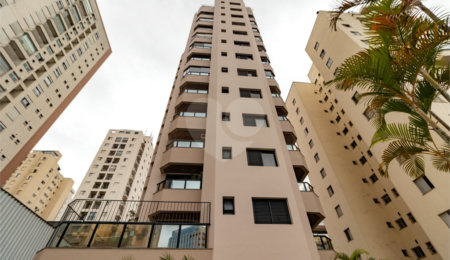 Cobertura à venda com 3 quartos, sendo 2 suítes,  em Vila Olímpia, São Paulo, SP