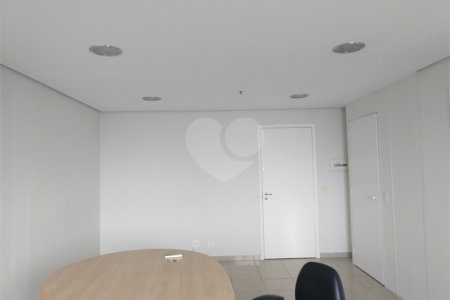 Sala à venda em Água Branca, São Paulo, SP