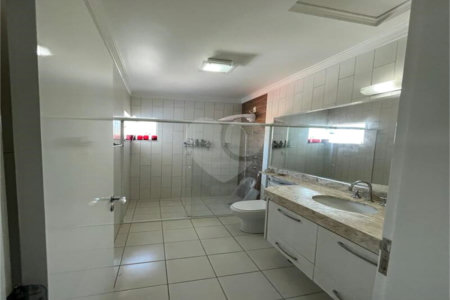 Sobrado à venda com 3 quartos, sendo 1 suíte, no Centro, Indaiatuba, SP