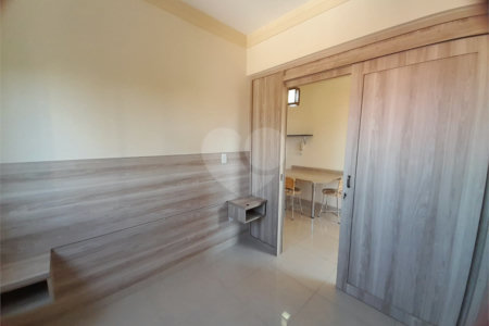Apartamento à Venda ou para Locação no Edifício Marchal Estilo - São Carlos