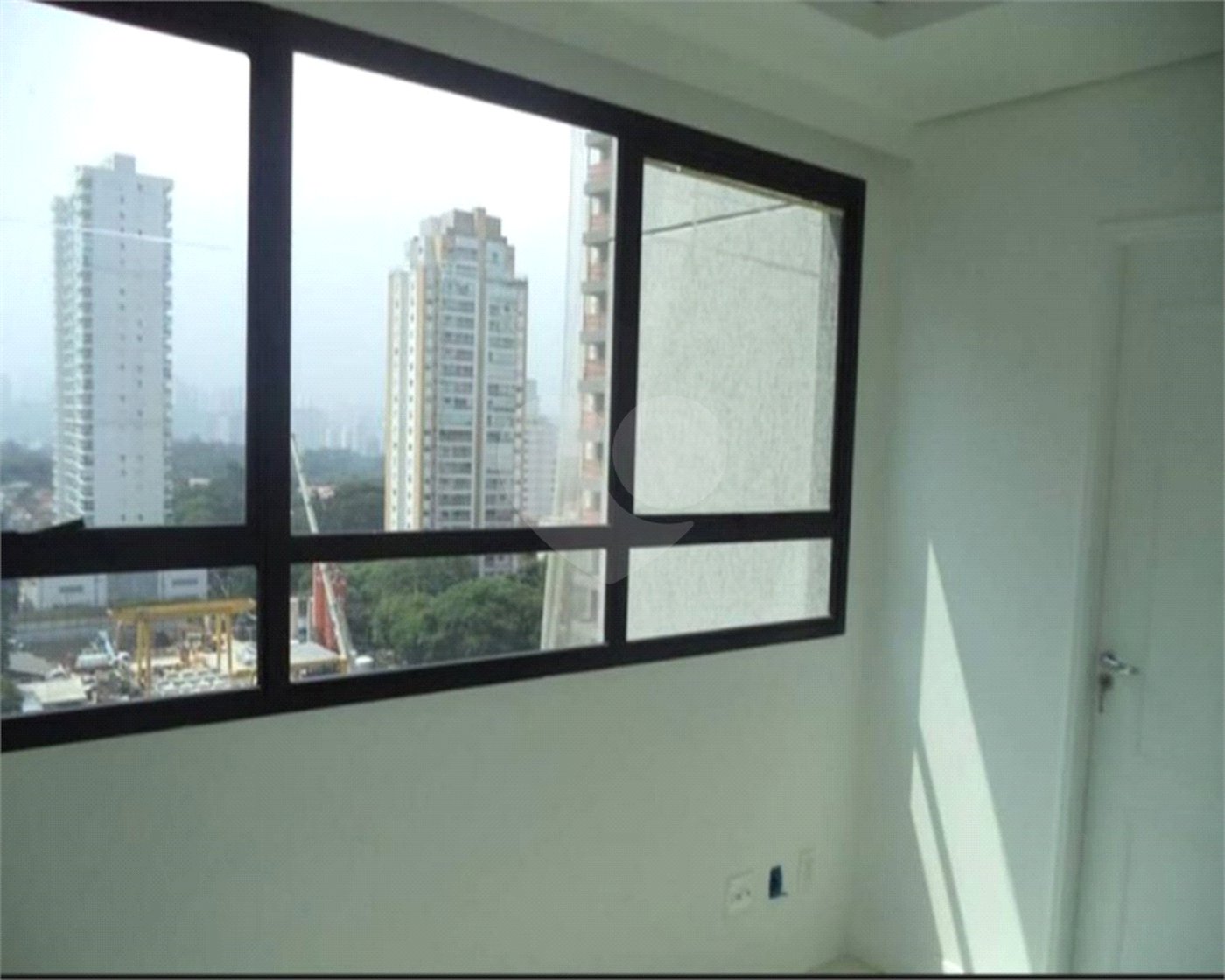 Sala à venda em Alto da Boa Vista, São Paulo, SP