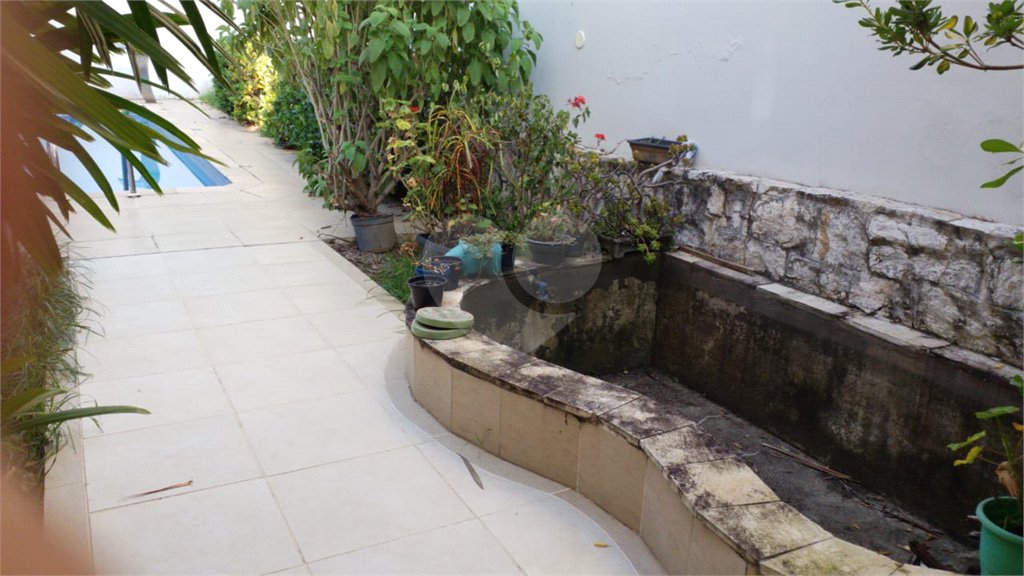 Casa à venda com 4 suítes no condomínio Aruã, Mogi das Cruzes - SP