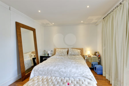 Casa à venda com 3 quartos, sendo 1 suíte, no condomínio Magnólia Gardens, São Paulo - SP