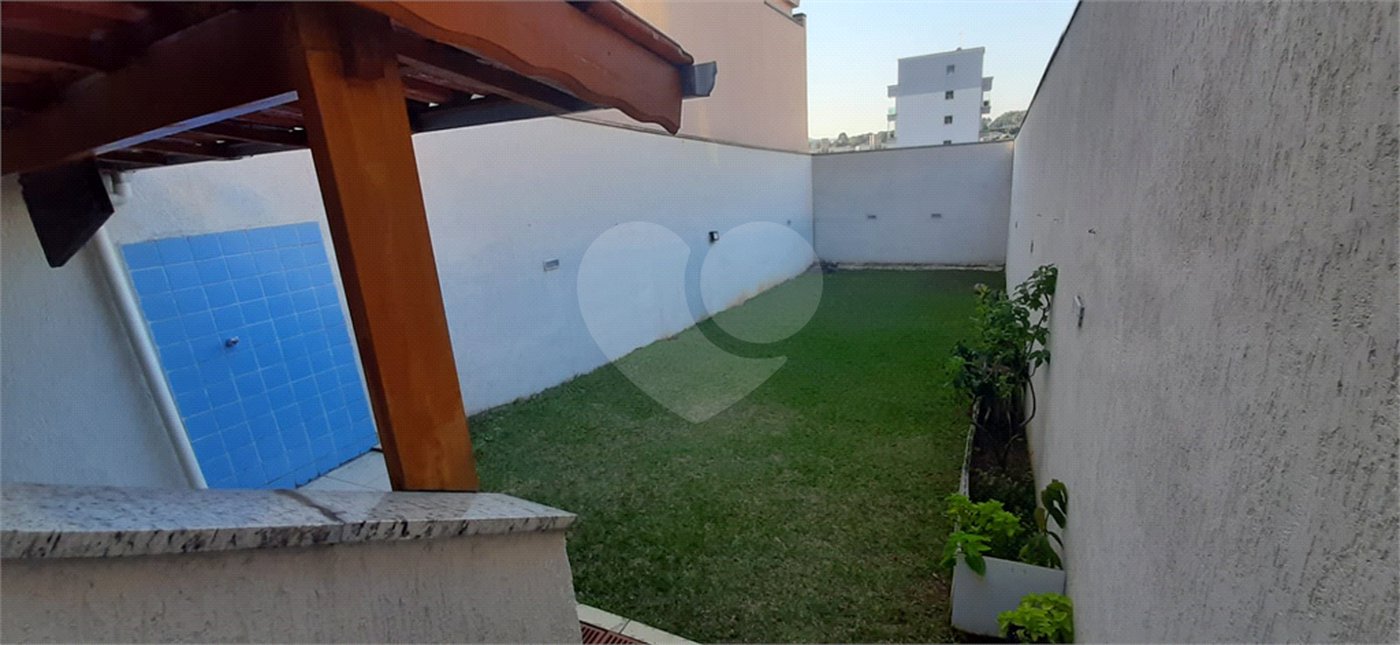 Sobrado à venda com 3 quartos, sendo 1 suíte, em Tremembé, São Paulo, SP
