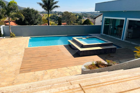 Casa à venda com 3 suítes no Centro, Bom Jesus dos Perdões, SP