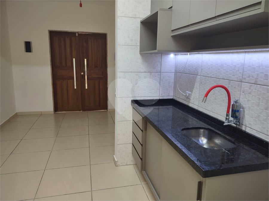 Apartamento à venda com 2 quartos em Reneville, Mairinque, SP