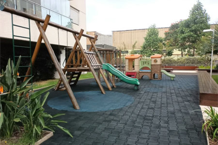 APARTAMENTO PARAÇAÇÃO COM 3 DORMITÓRIOS E 2 VAGAS DE GARGEM NA VILA ANASTÁCIO