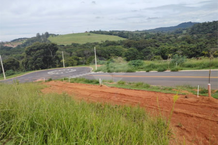 Terreno à venda no Condominio Elementum em Atibaia