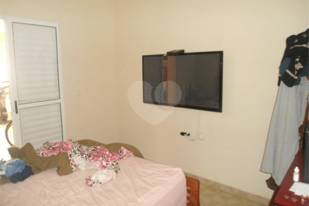 Sobrado à venda com 3 quartos em Vila Gomes, São Paulo, SP