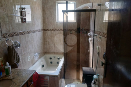Casa Térrea à venda com 3 quartos, sendo 1 suíte,  em Interlagos, São Paulo, SP