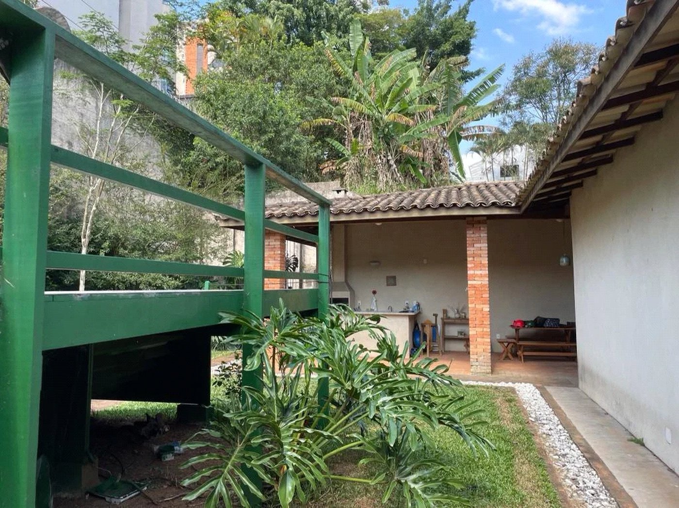 Casa à venda com 4 quartos, sendo 1 suíte,  em Vila Morumbi, São Paulo, SP