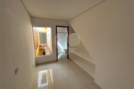 Casa de Vila para alugar com 4 suítes em Vila Romana, São Paulo, SP
