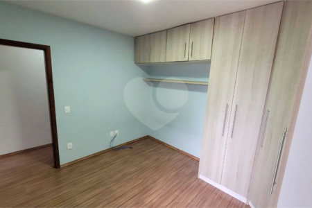 Sobrado à venda com 2 quartos, sendo 1 suíte,  em Vila Suissa, Mogi das Cruzes, SP