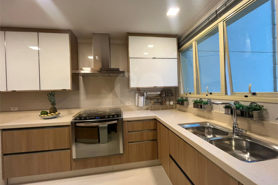 Apartamento à venda com 4 suítes em Santana, São Paulo, SP