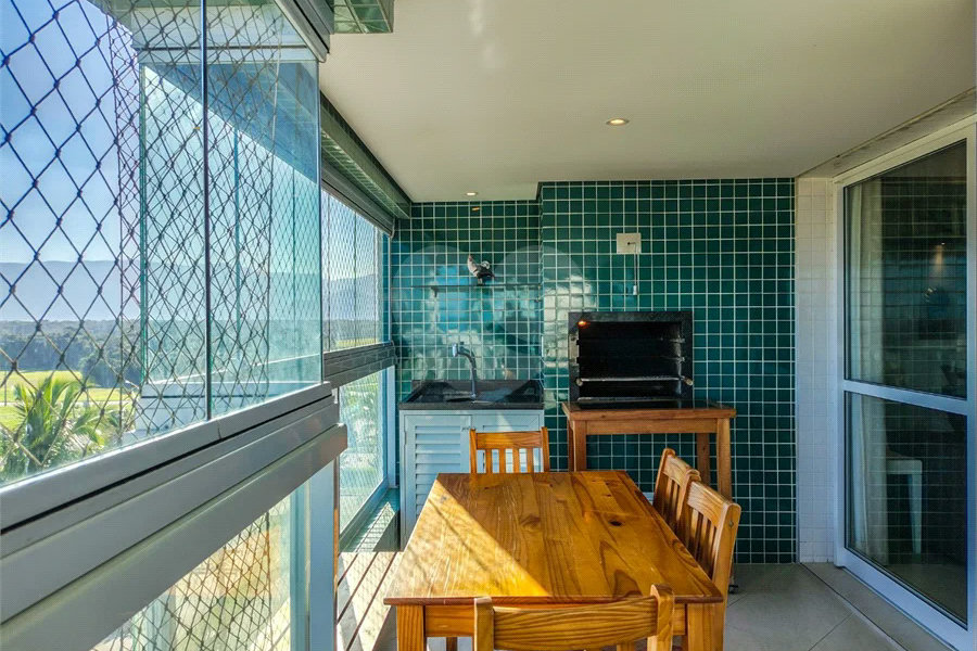 Apartamento à venda com 3 quartos, sendo 2 suítes, em Riviera de São Lourenço, Bertioga, SP