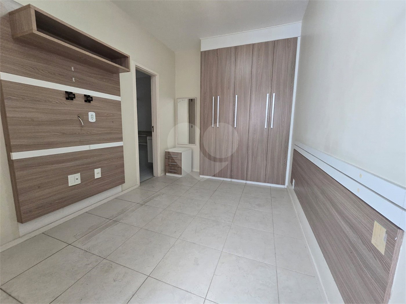 Apartamento para alugar com 2 quartos, sendo 1 suíte, em Parque Riviera, Cabo Frio, RJ