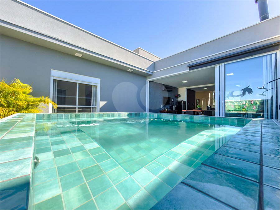 Casa à venda com 3 suítes no condomínio Jardim Residencial Dona Maria José, Indaiatuba - SP